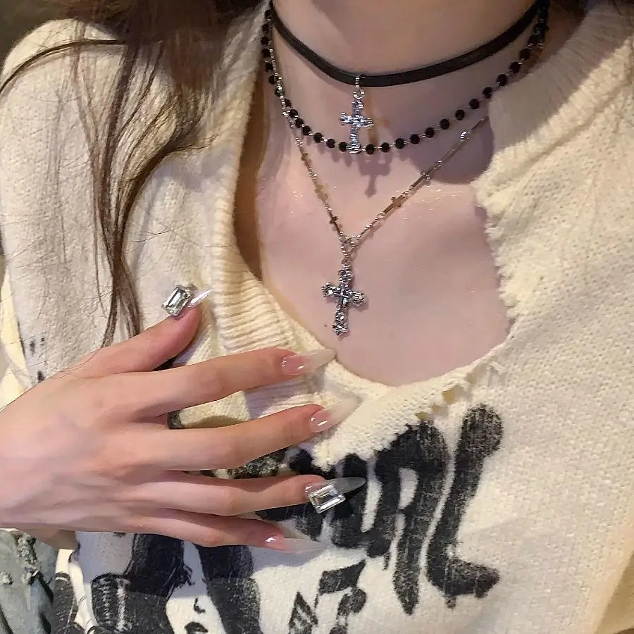 Dark Necklace - Image 4